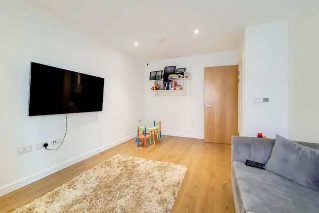 Terraced house for sale in Thorney Close, London