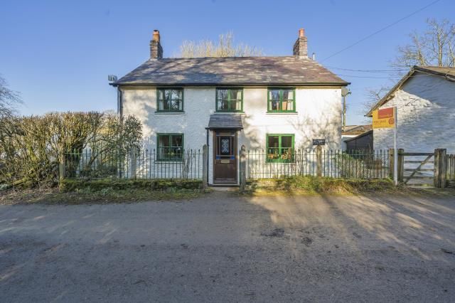 Thumbnail Cottage for sale in Llandrindod Wells, Powys