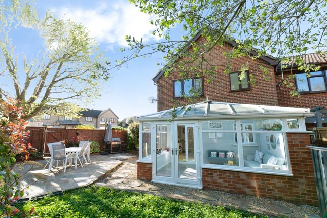 2-bed house on 62, Teazlewood Park, Surrey, £325,000