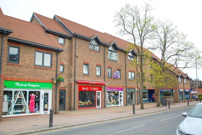 2-bed flat on 10 Prospect House, The Broadway, Farnham Common, £355,000