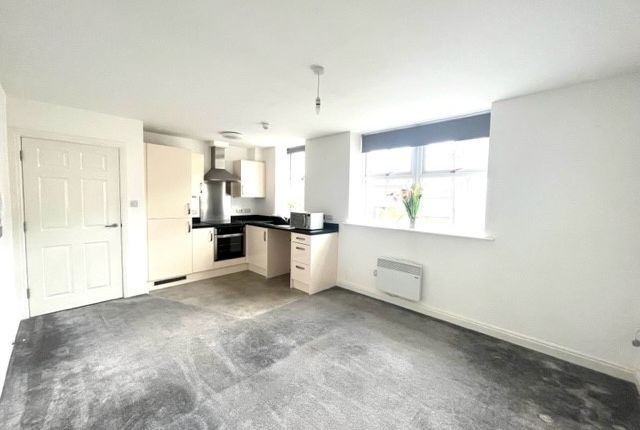 Flat 10, Barnoldswick photo 5