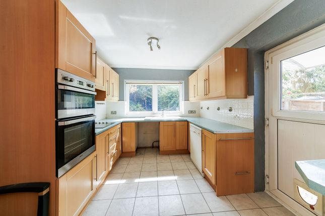 27 Green Close, Didcot photo 4