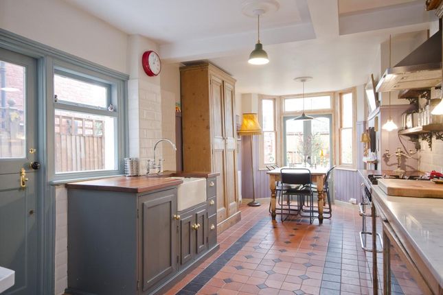 28, Elmcroft Street, London photo 4