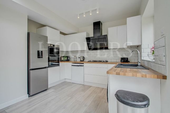 40, Clifford Way, London photo 4