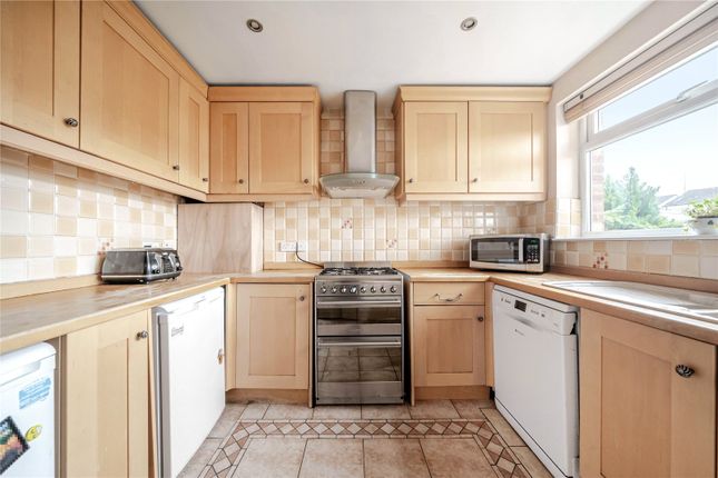 4, Marlborough Close, Walton-On-Thames photo 2