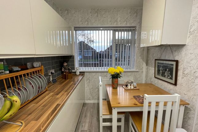 30, Saxby Avenue, Skegness photo 4