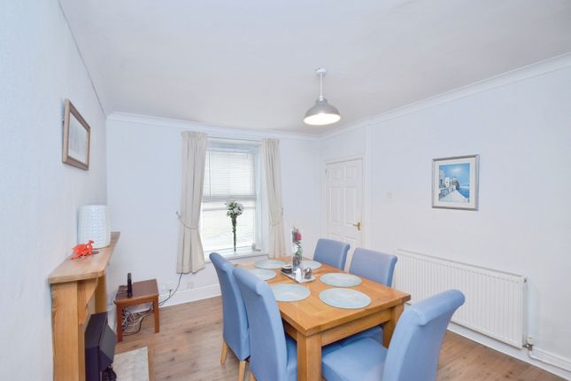 4, Dandorlan Road, Carmarthenshire photo 4