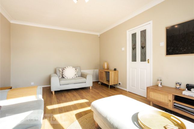 5, The Meadows, Saddleworth photo 4