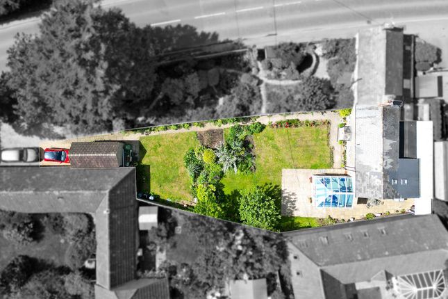 119, Melksham photo 2