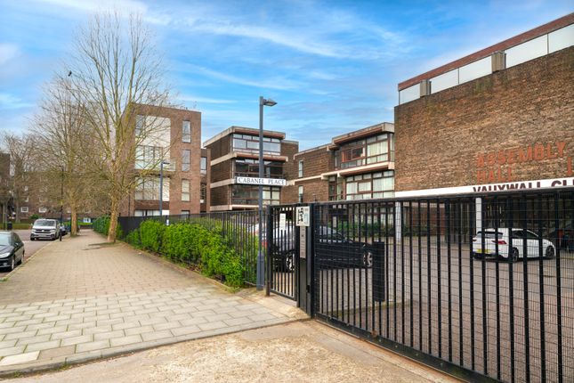Flat for sale in Cabanel Place, Kennington, London