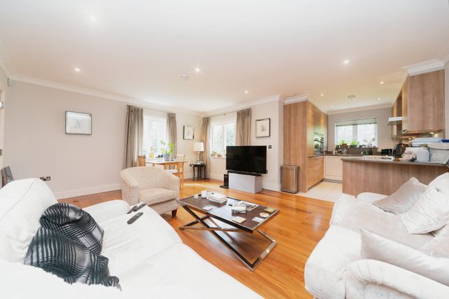 Flat for sale in Claremont Lane, Esher, Surrey