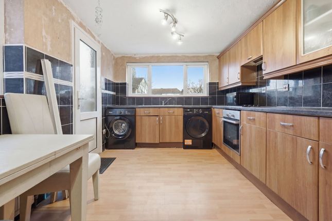13 Eustace Road, Romford photo 3