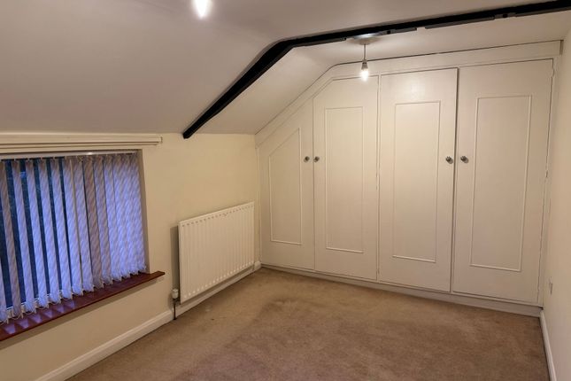 71 Armitage Road, Rugeley photo 3