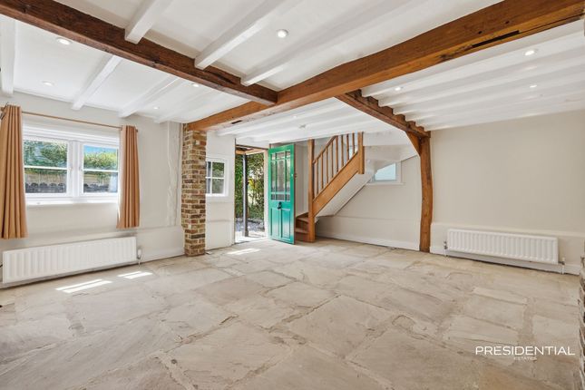 1 Appletree Dell Dog Kennel Lane, Rickmansworth photo 4