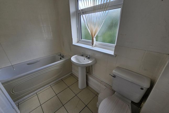 113, Brandon, Widnes photo 5