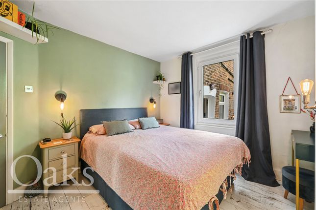 2, 18, Farm Avenue, London photo 4