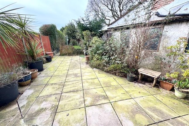 47, Ivanhoe Avenue, Nuneaton photo 2