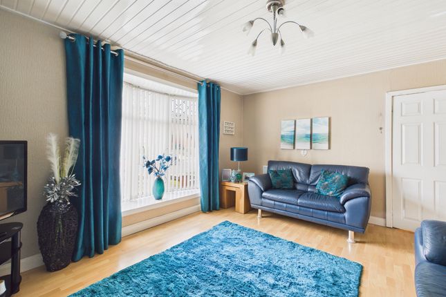 48 Tantallon Drive, Coatbridge photo 4