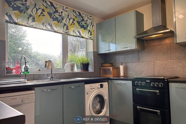 Flat, Elmsleigh Court Glen Eyre Road, Southampton photo 3