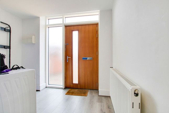 18 Wheatsheaf Way, Leicester photo 5