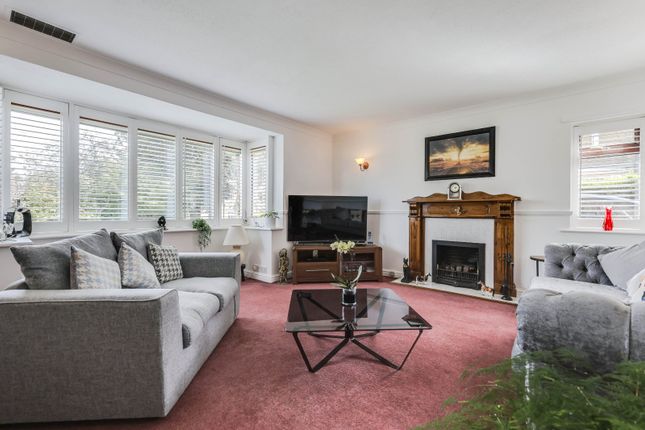 15, Foxholes Crescent, Pudsey photo 4