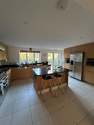 Room 7B, 7, Kitchener Rd, Amesbury photo 5