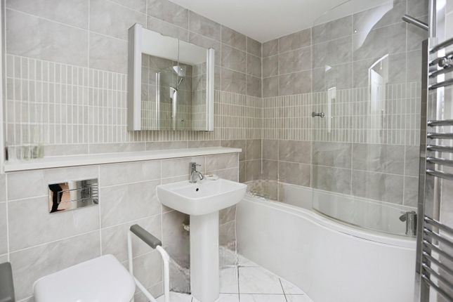 Flat 39, Adlington House, 27, Nelstrop Road, Stockport photo 4