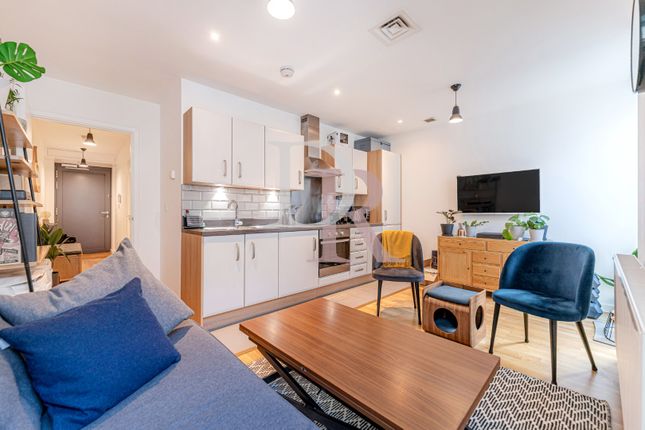 Thumbnail Flat for sale in Fable Apartments, City Road, Old Street