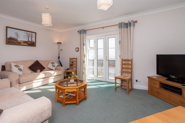 Flat 1 The Terrace Apartments, West Parade, Hythe photo 3