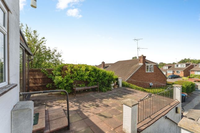 114, Dicksons Drive, Cheshire photo 2