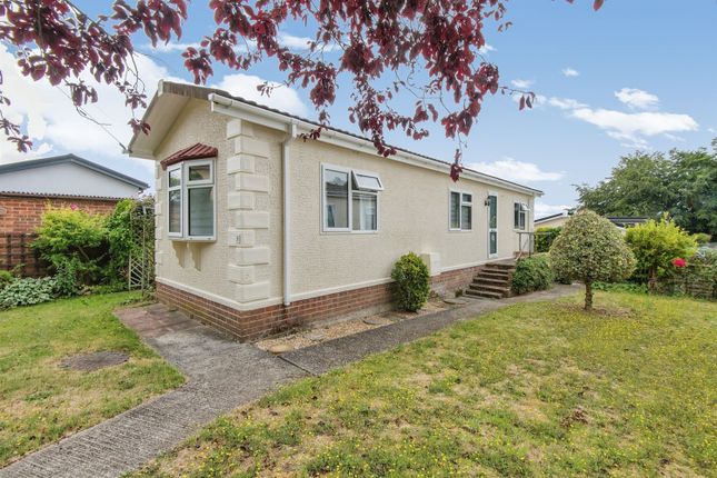 Mobile/park home for sale in South View Park Homes, Olivers Battery Gardens, Winchester