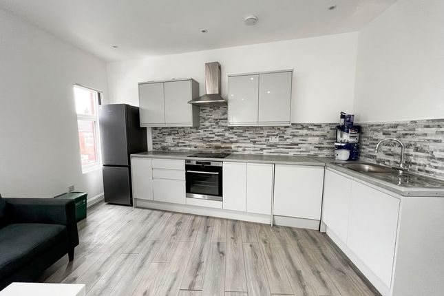Flat 3, 298 Swan Lane, Coventry photo 4