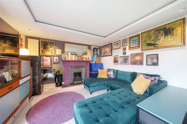Flat for sale in Buttermere Place, Linden Lea, Watford, Hertfordshire