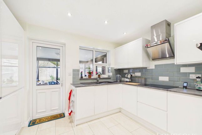 4, Elizabeth Drive, Swaffham photo 3