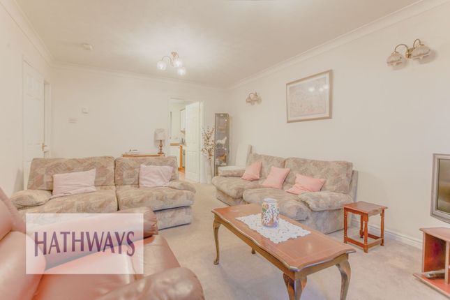 12 Rose Gardens, Cwmbran photo 5
