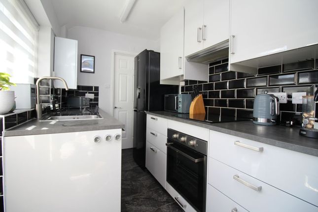93, Nelson Avenue, Tonbridge photo 4