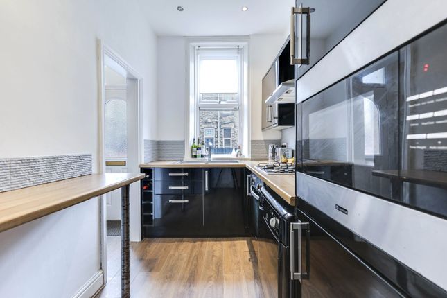 21, Eggleston Street, Rodley, West Yorkshire photo 4