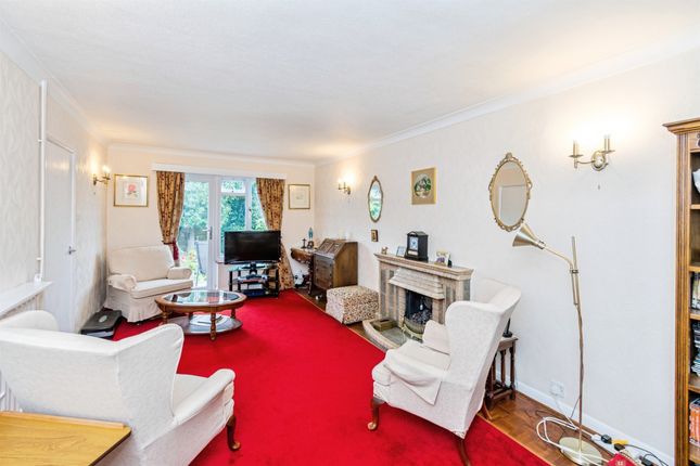 24, Denbigh Gardens, Southampton photo 3