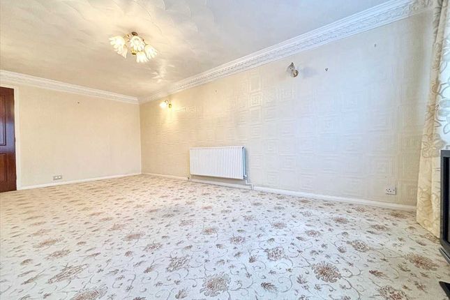 18, Belmont Road, Kirkby In Ashfield photo 3