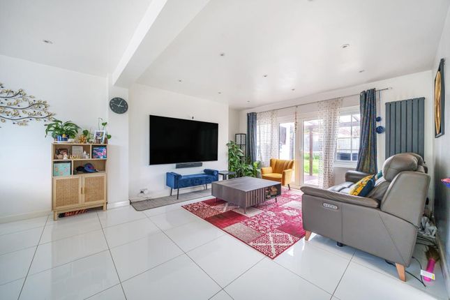 Semi-detached house for sale in Hampden Road, Aylesbury