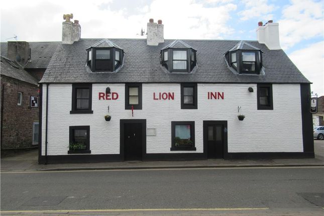Thumbnail Hotel/guest house for sale in Red Lion Inn, Balkerach Street, Doune