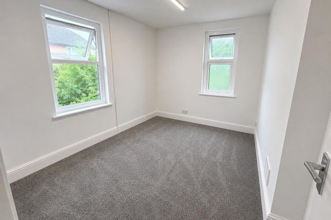 42a, Vaughan Road, Harrow photo 3