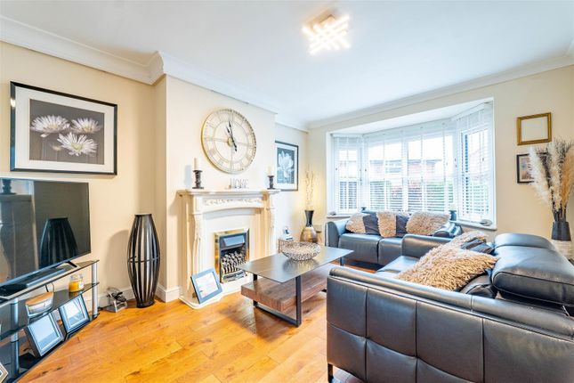 4, St. Hildas Close, Chorley photo 2