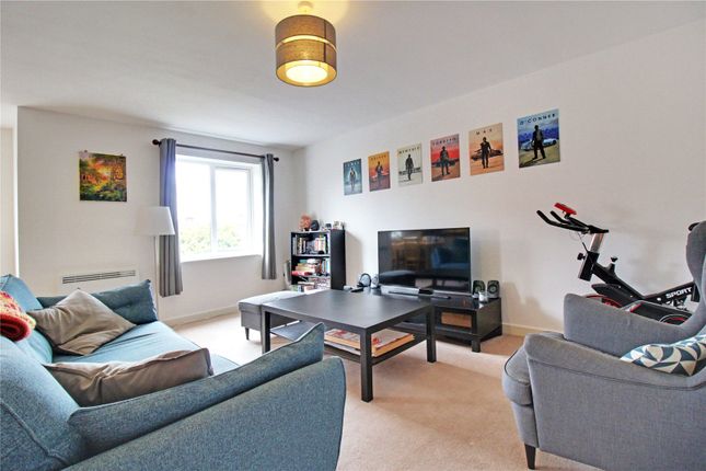 Thumbnail Flat for sale in Southwich House, Old Town, Swindon, Wiltshire