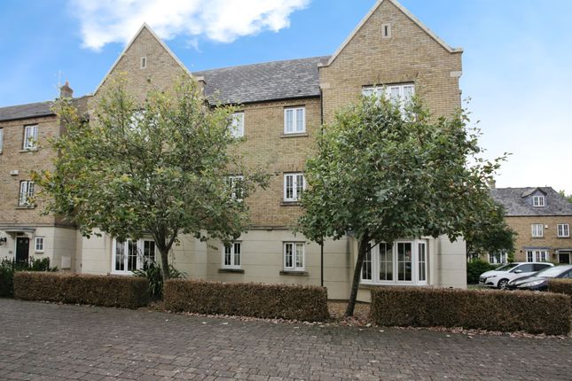 39, Avocet Close, Rugby photo 2