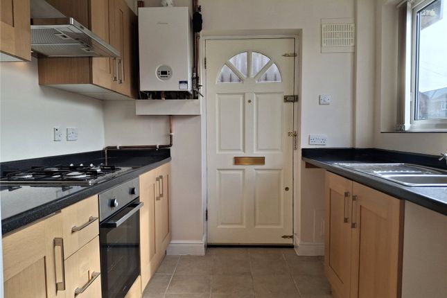13, The Deansway, Worcestershire photo 4