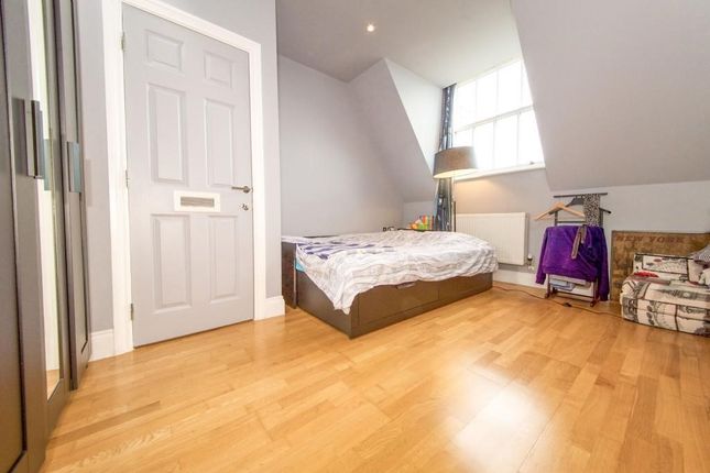 Flat to rent in Princess Park Manor East Wing, Royal Drive, London