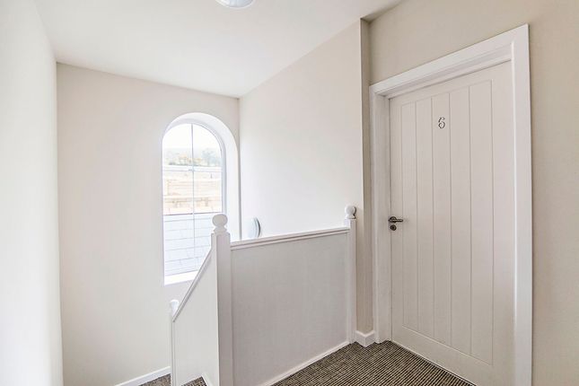 Flat 4 Melbourne House,, Chapel Road, St. Austell photo 5