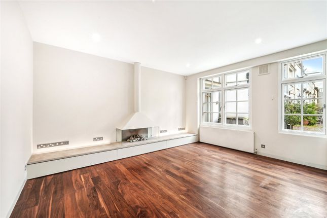 Mews house to rent in Thurloe Place Mews, London, Kensington And Chelsea