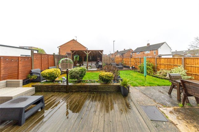 15, Summers Road, Bedfordshire photo 3